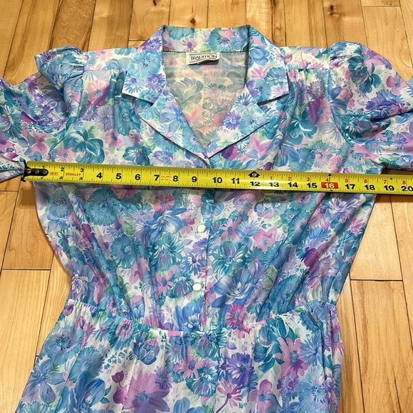 Vintage Tradition Sears Floral Dress - Picture 5 of 8